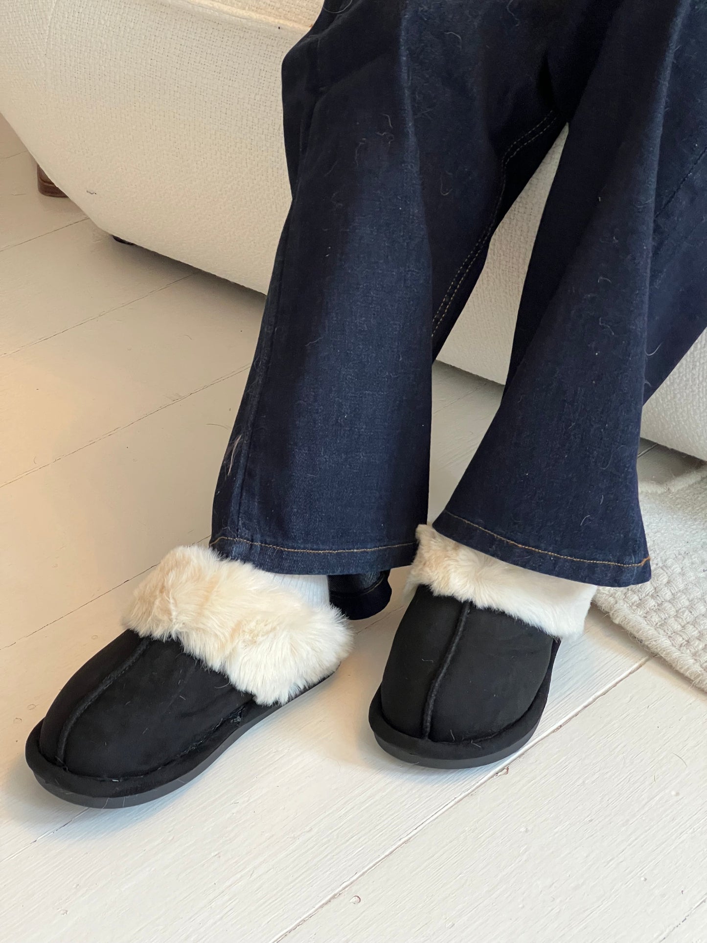 Slippers - Black