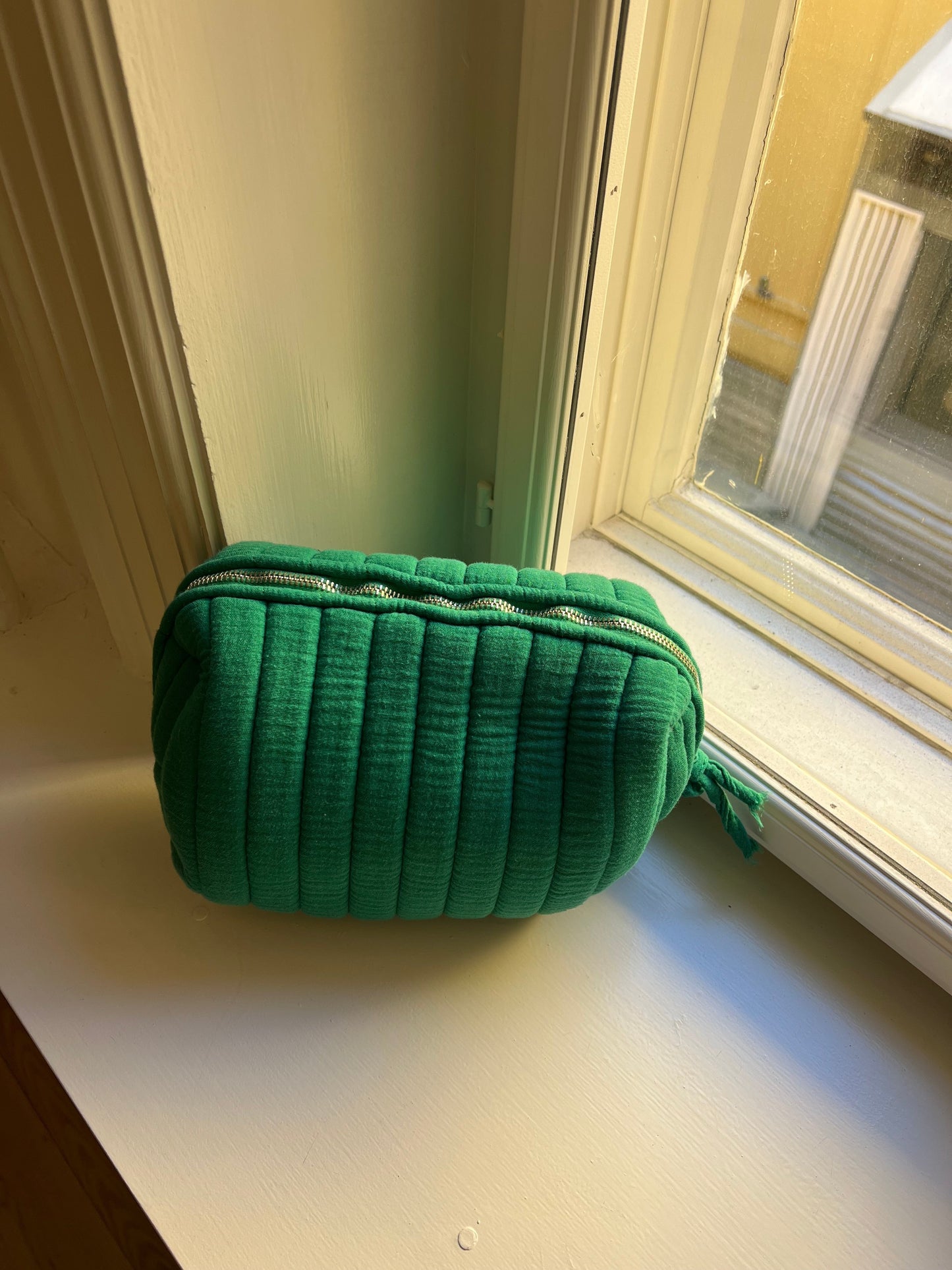 Toilet bag - green