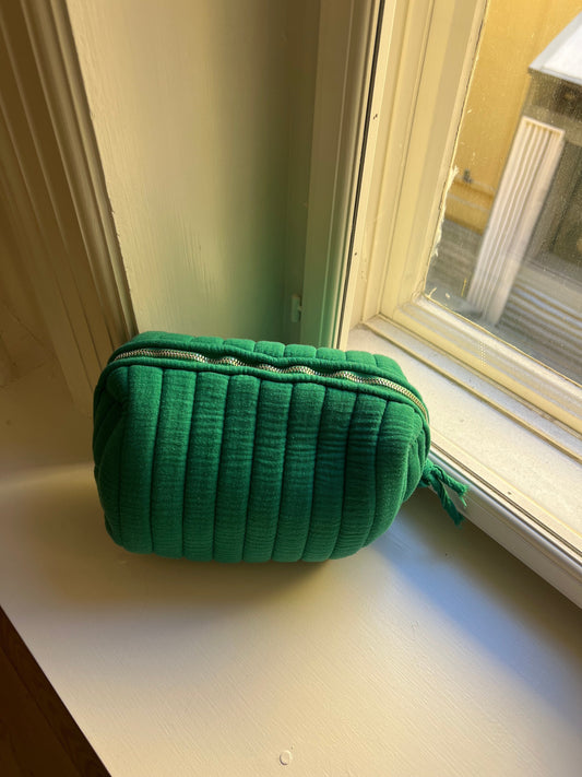 Toilet bag - green