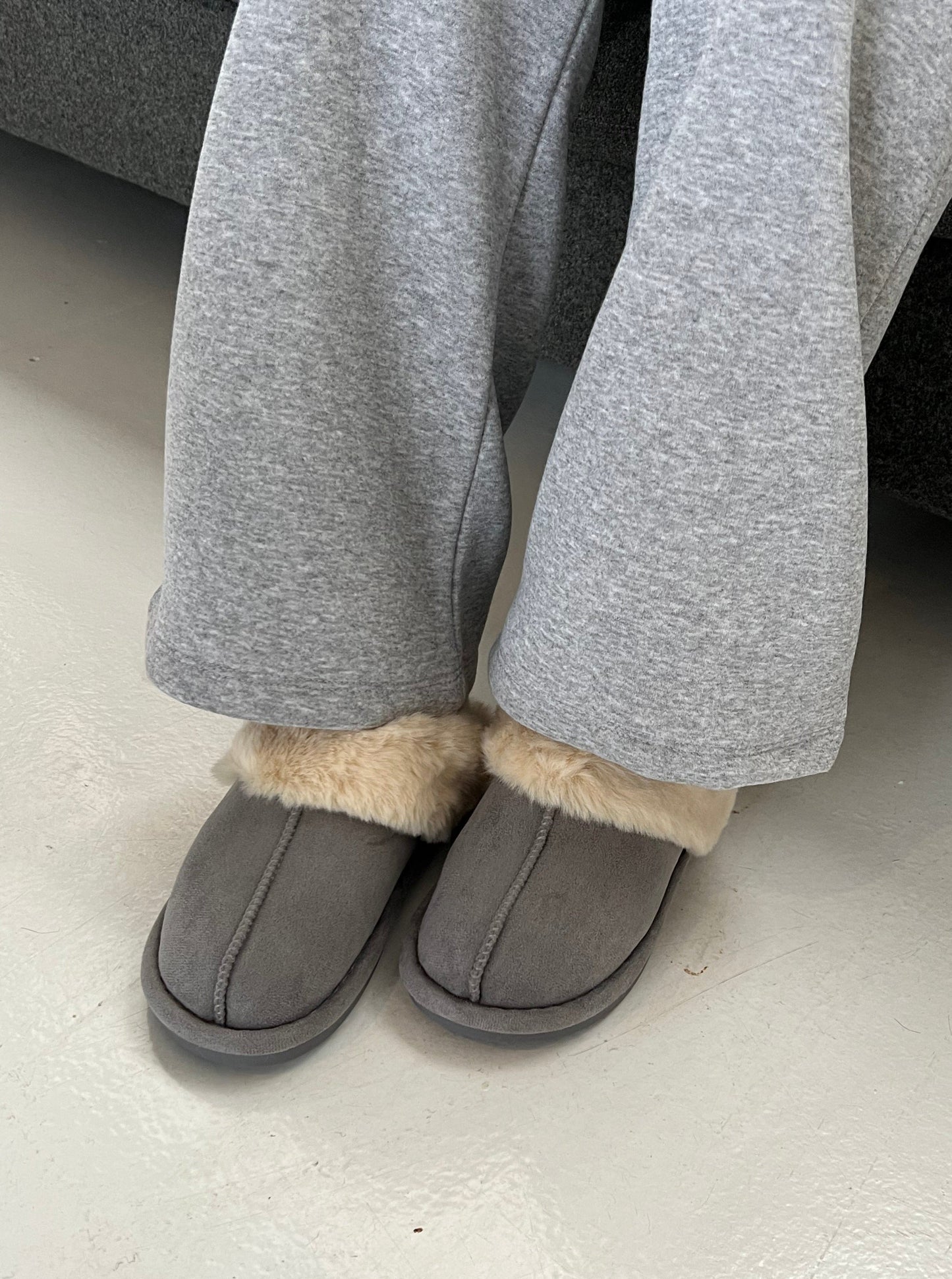 Slippers - Grey