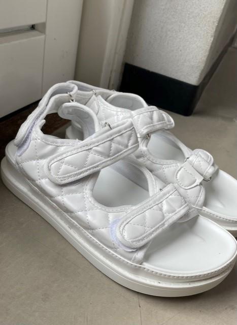 Chunky sandals - white